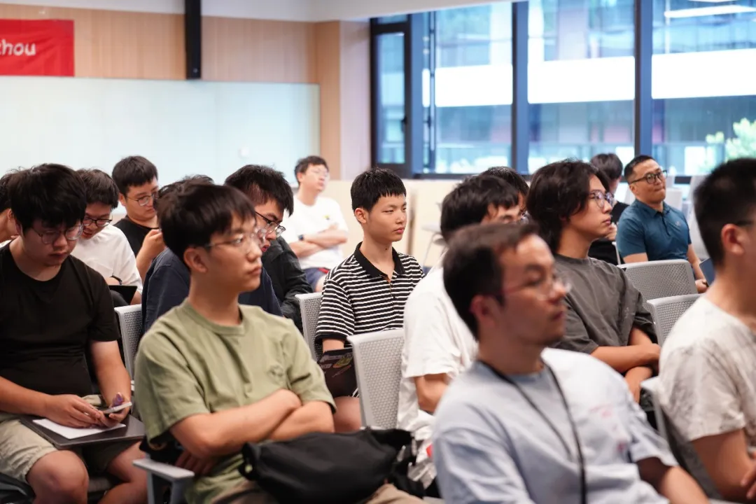 Liu Jiacai at speech
